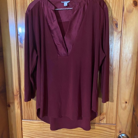 Cato Top - Picture 2 of 5